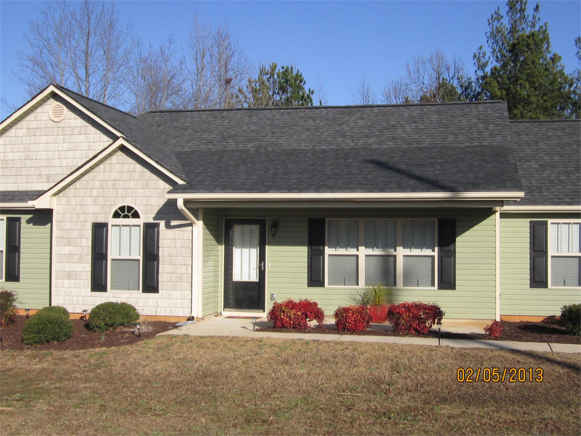 1252 Woodwind Dr, Rockmart, GA 30153-8113