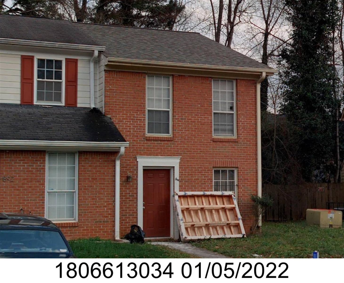 894 Glynn Oaks Dr, Clarkston, GA 30021-2105
