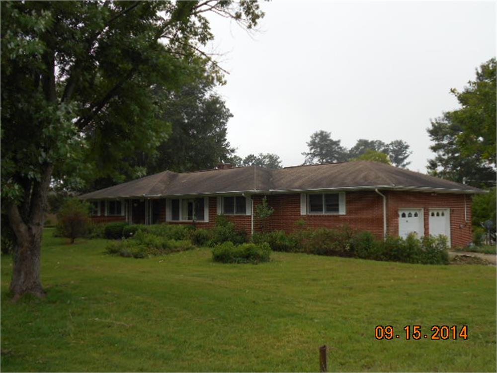 206 Willow Lake Rd, Fort Valley, GA 31030-4563