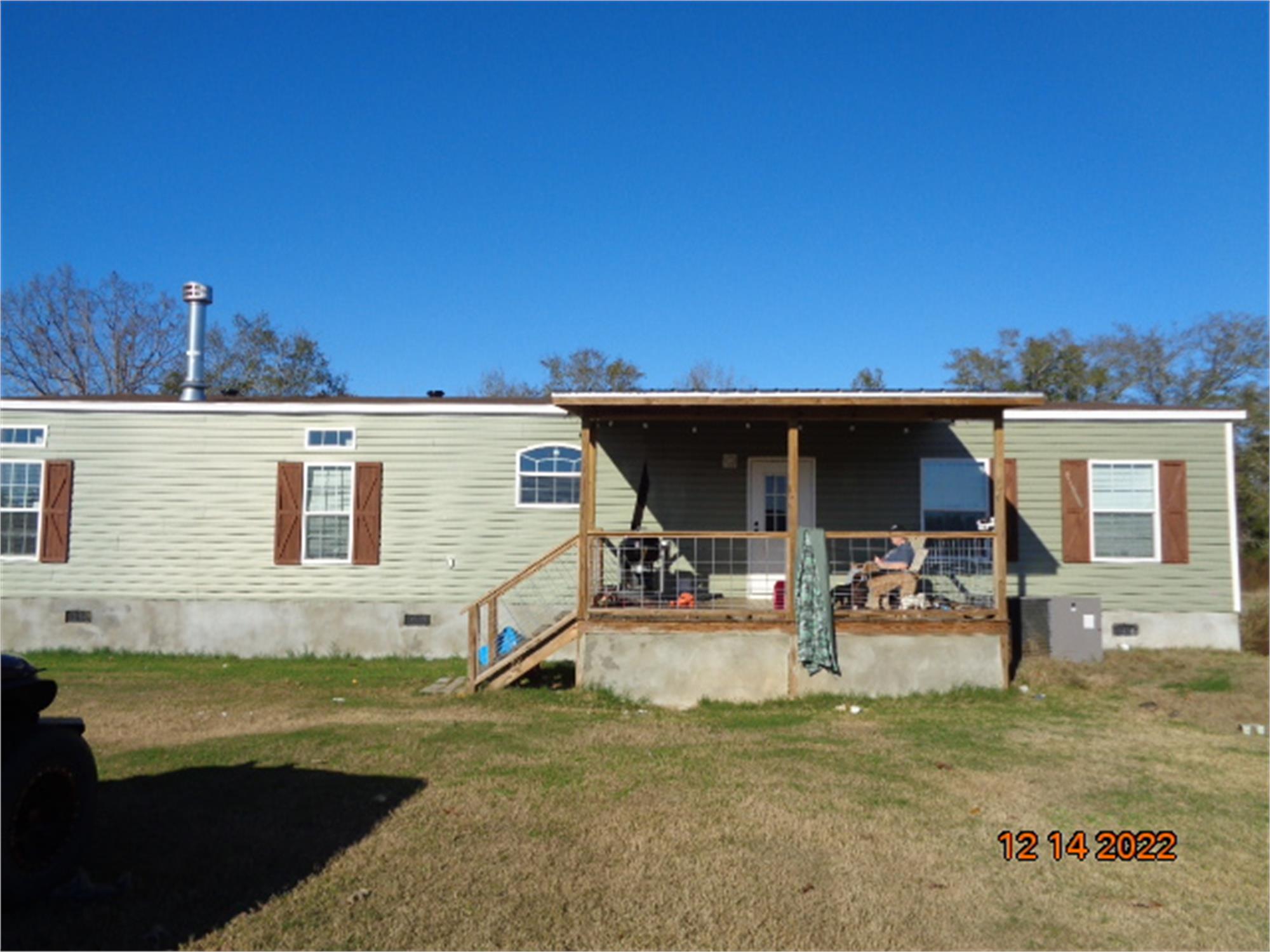601 L A Peterson Rd, Eastman, GA 31023