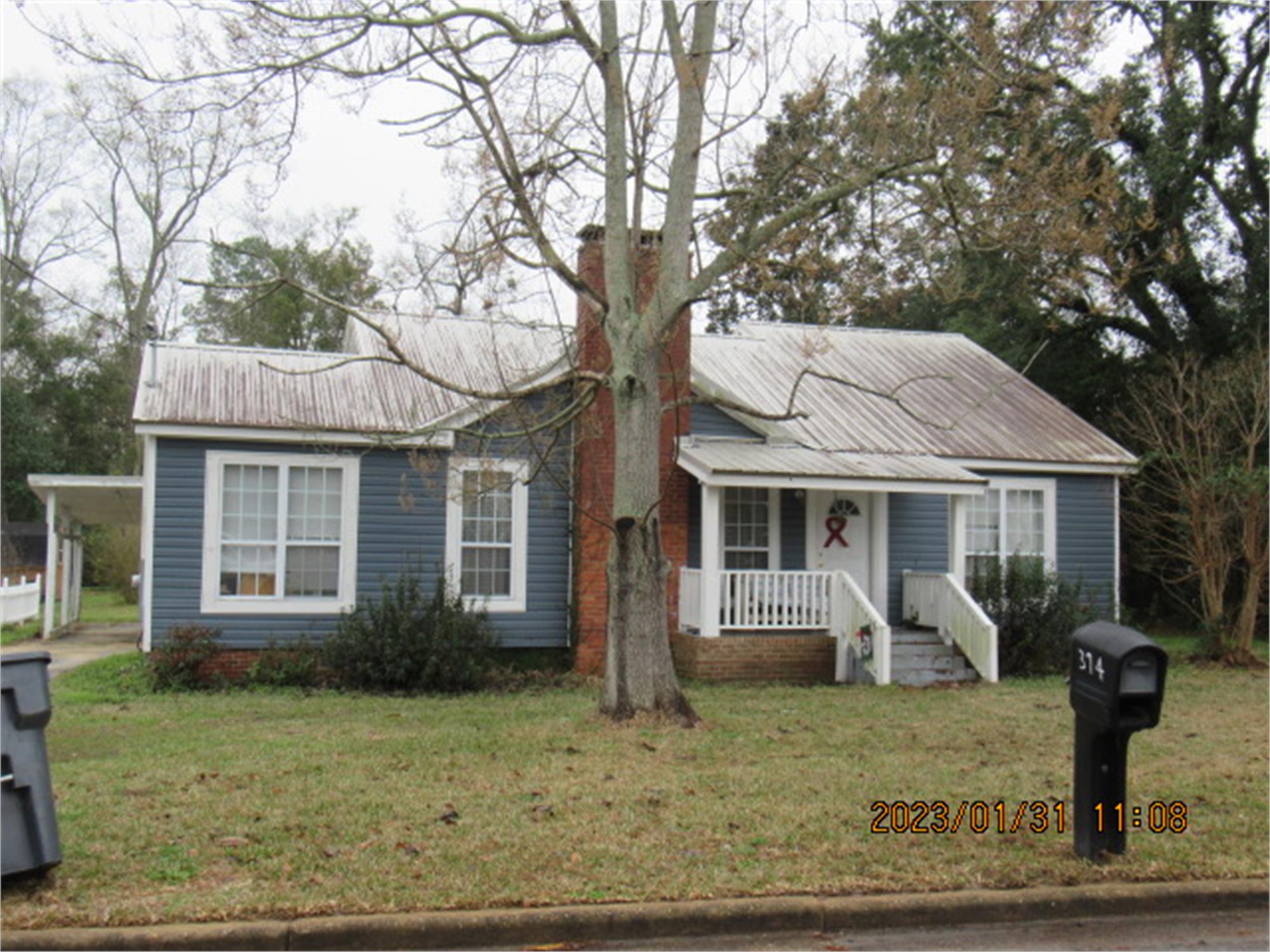 374 Sapp Ave Sw, Pelham, GA 31779-2124