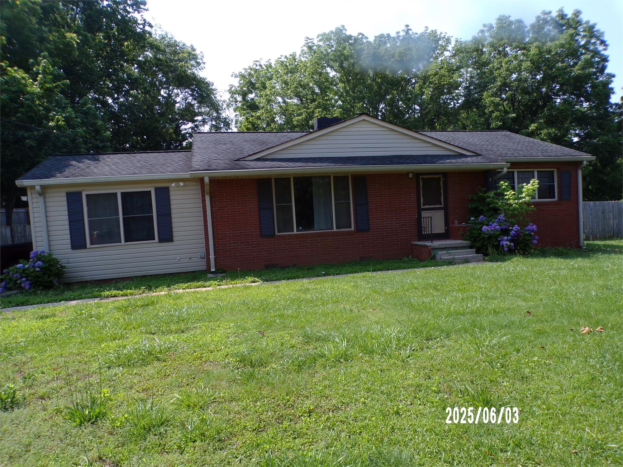 144 Georgia St, Demorest, GA 30535-5613