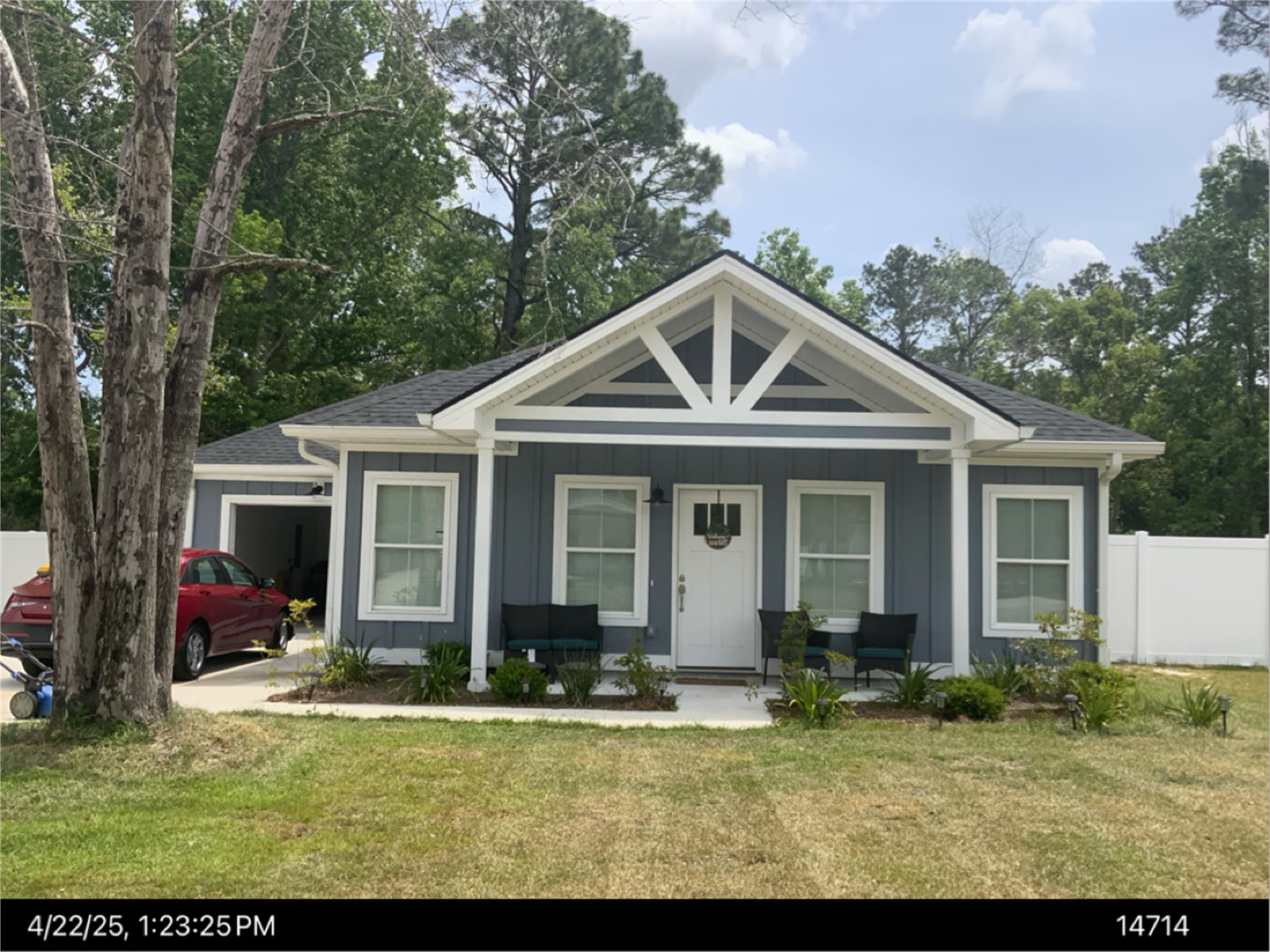 1670 Ashantilly Dr, Darien, GA 31305-3262