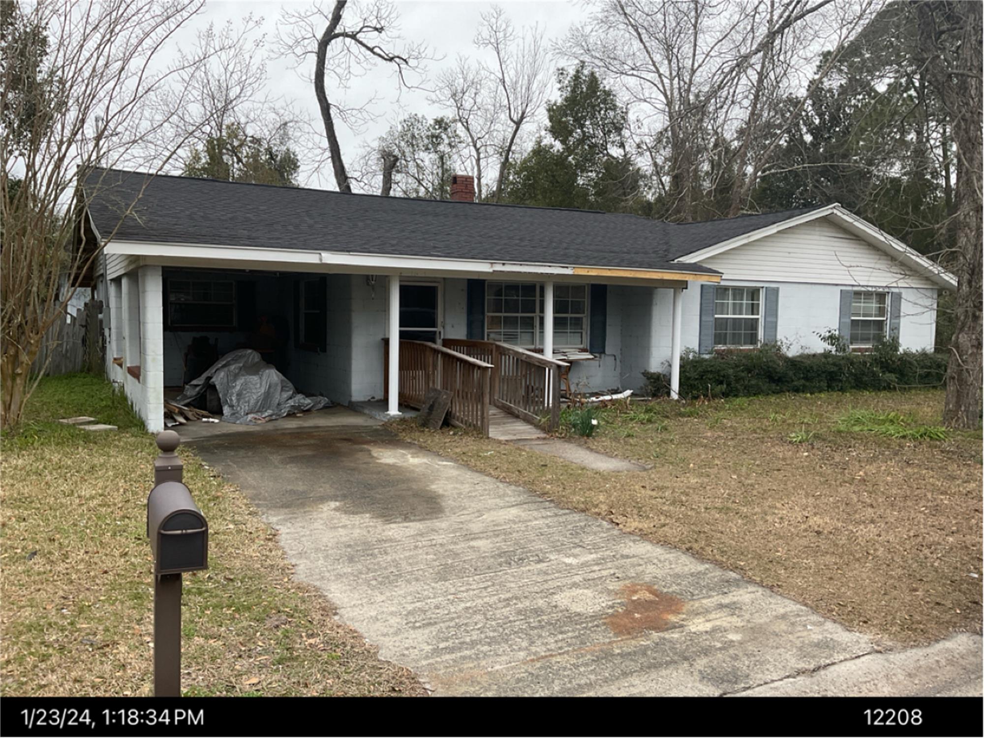 2020 Gibbs St, Waycross, GA 31503-1612