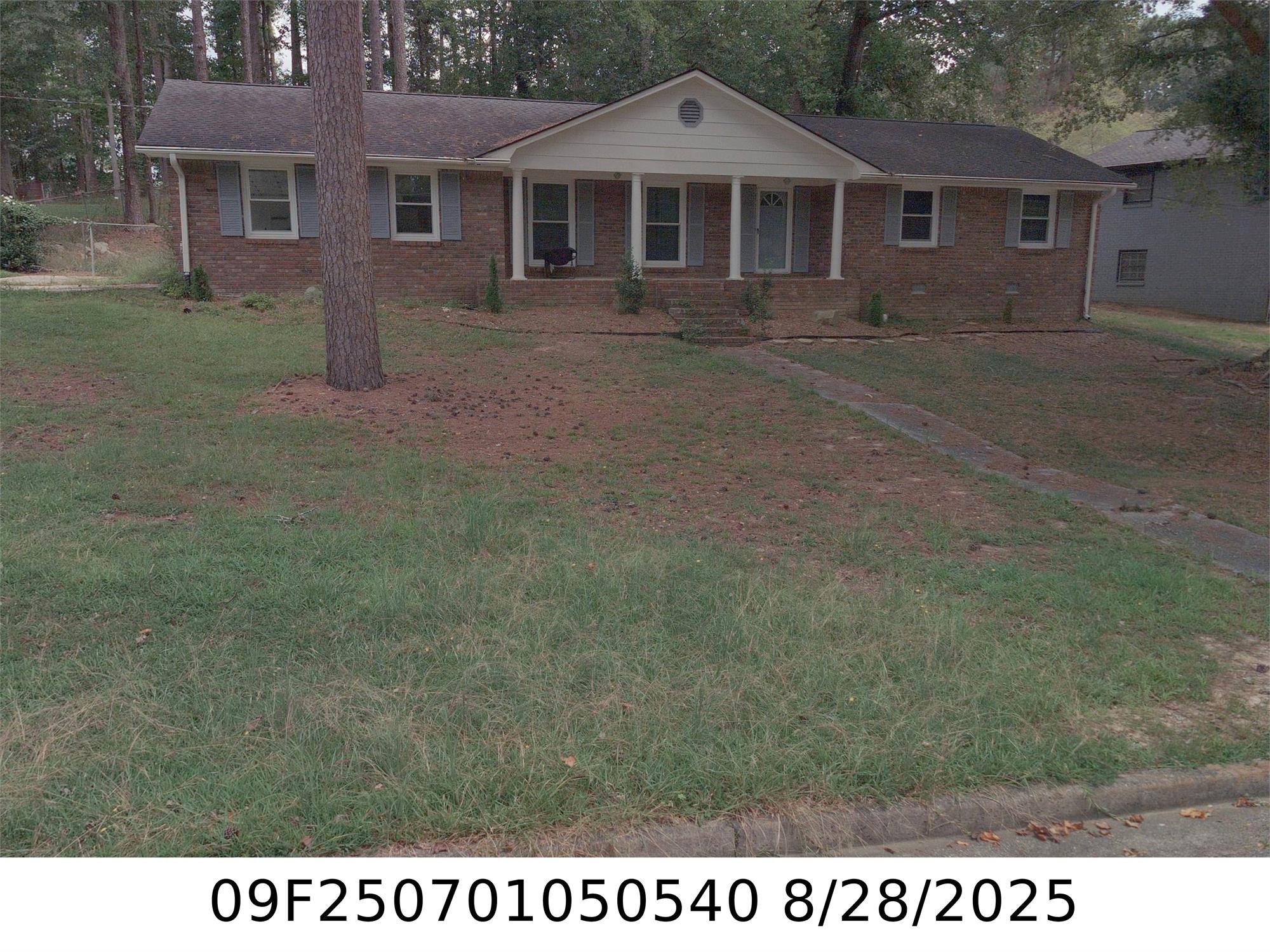 3745 Creekview Cir, College Park, GA 30349-3523