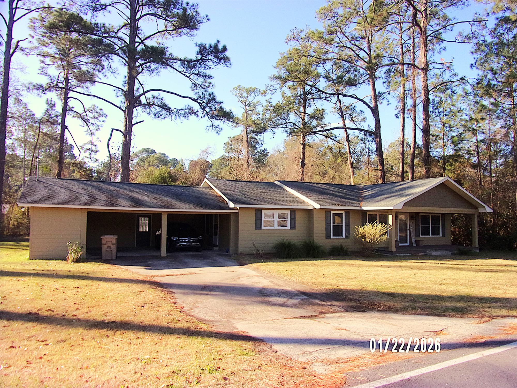 120 Stubbs Ave, Fitzgerald, GA 31750-8145