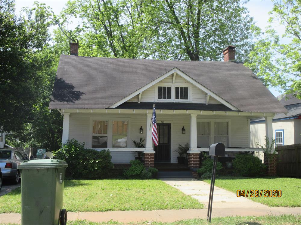 216 E Poplar St, Griffin, GA 30224-3423