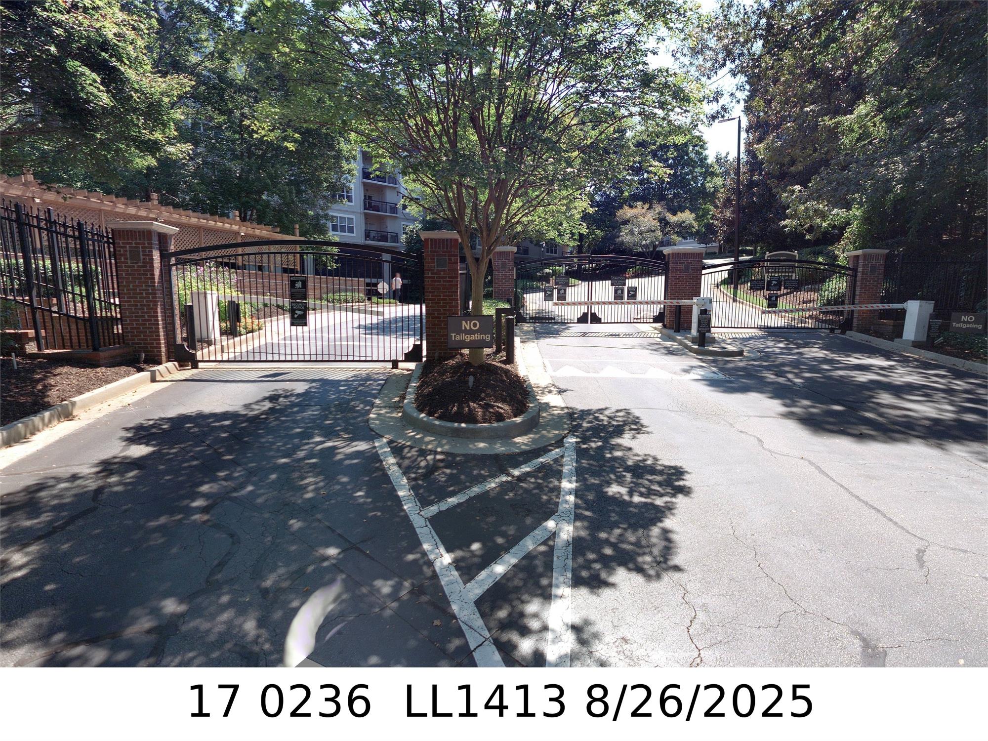 1201 River Green Dr Nw, Atlanta, GA 30327-3047