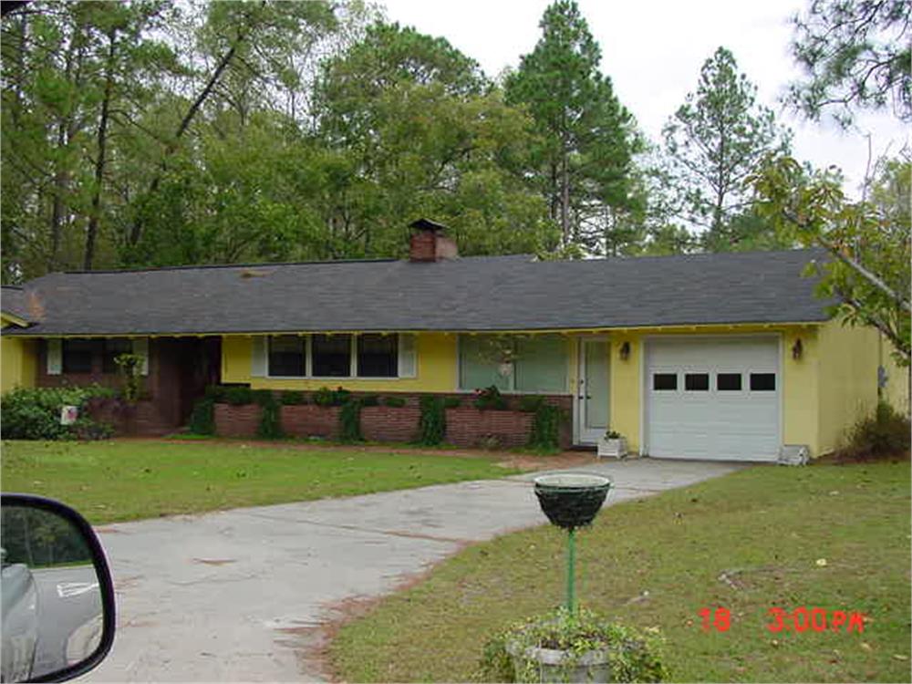 105 Pine St, Alma, GA 31510-2011