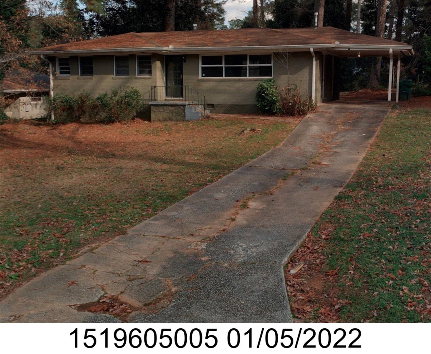 1374 Margarette Dr, Decatur, GA 30035-1115