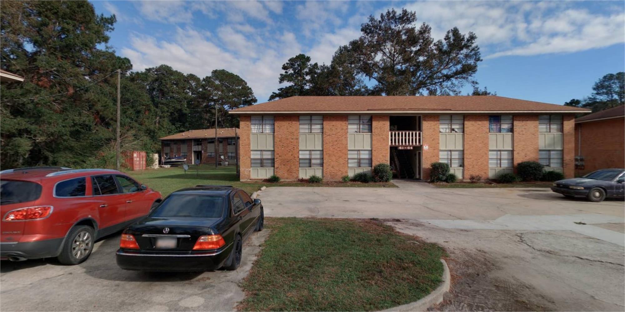 4 Peachtree Pl, Savannah, GA 31405-6342
