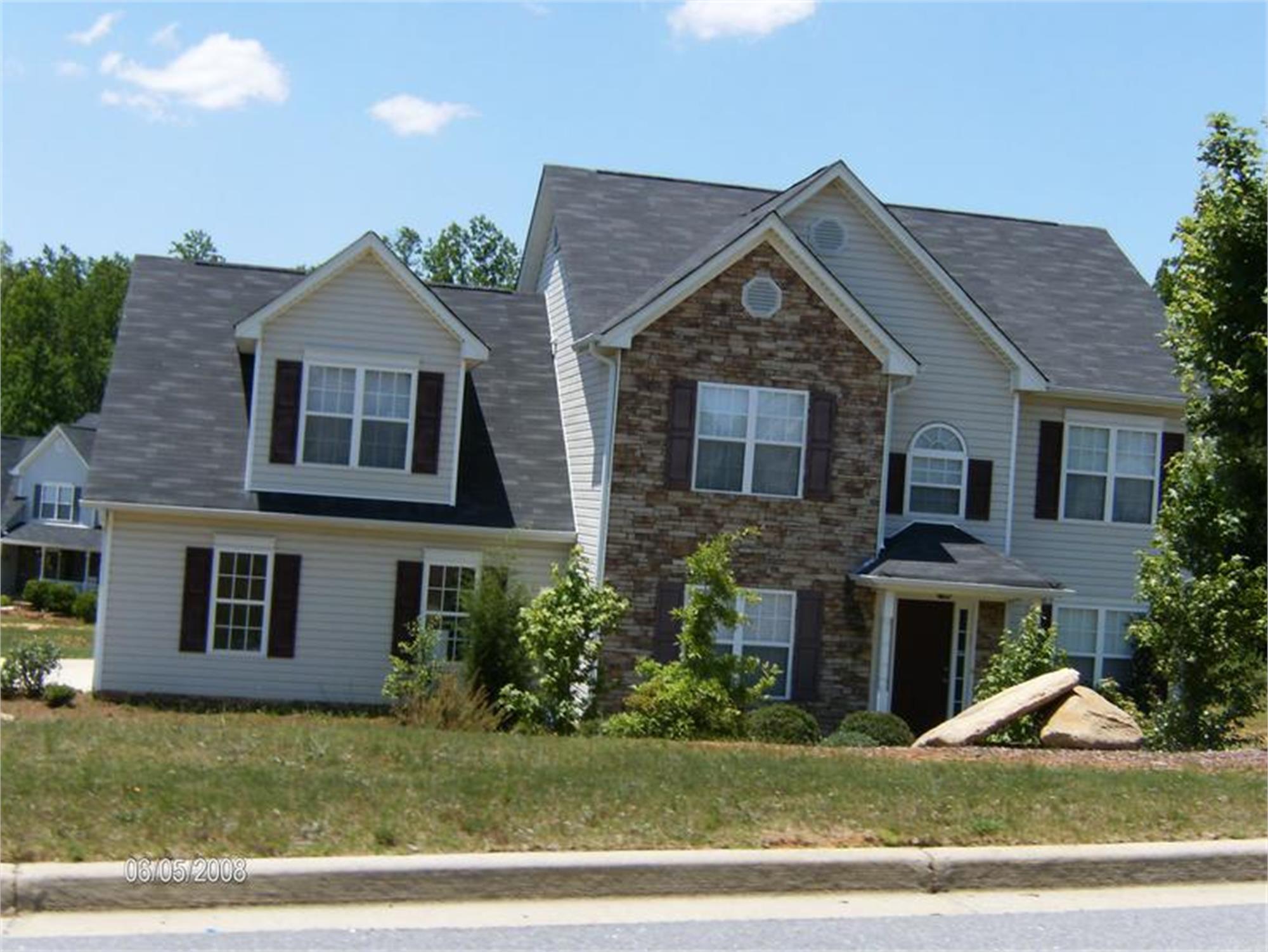 702 Buckhorn Ct, Loganville, GA 30052-3241