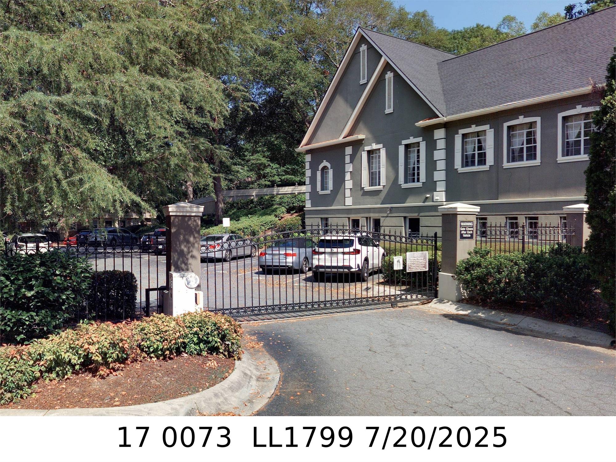 6900 Roswell Rd, Sandy Springs, GA 30328-2224