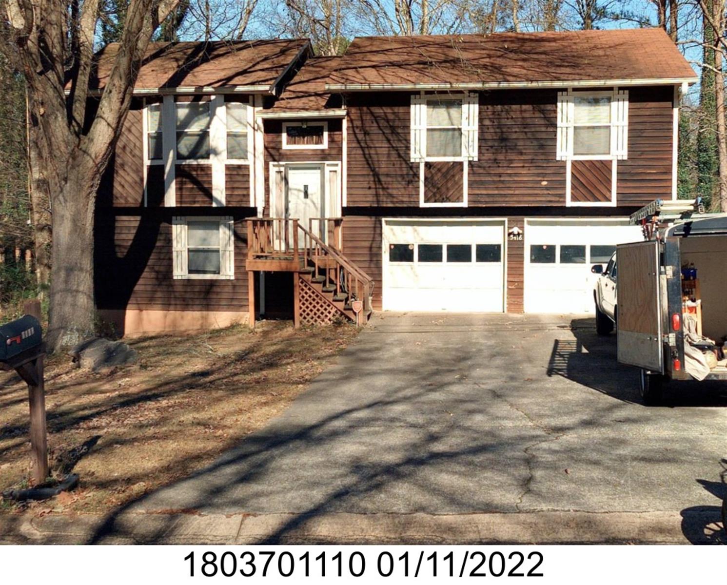 5418 Zachary Dr, Stone Mountain, GA 30083-3872