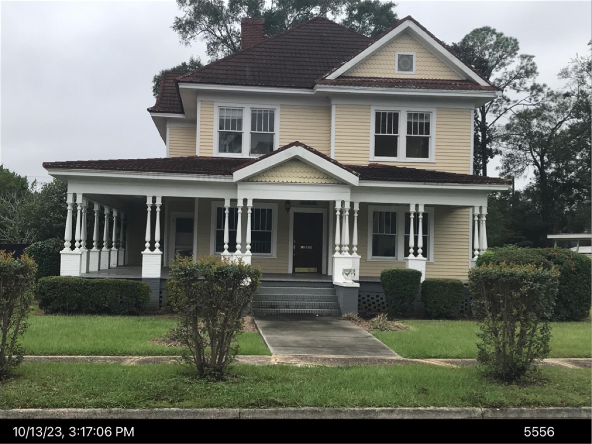 29 W Huckabee St, Mcrae-Helena, GA 31055-3814