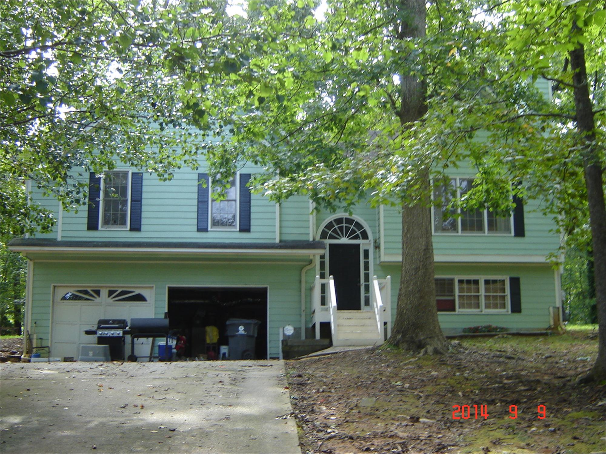 649 Peach Crossing Dr, Dallas, GA 30132-1734