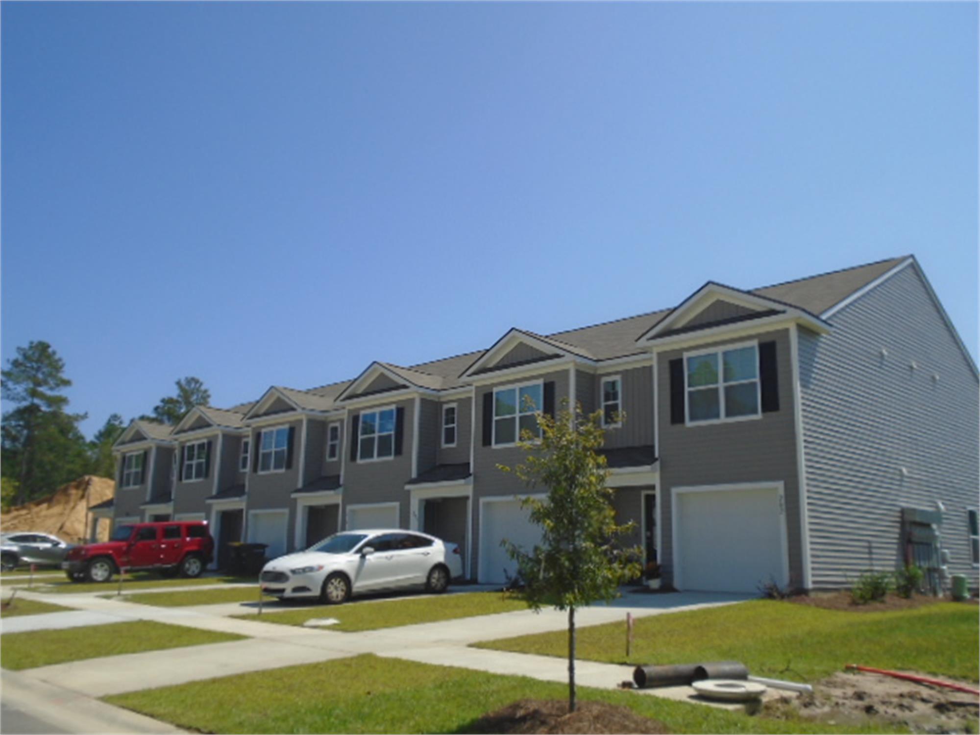 202 Coneflower Rd, Bloomingdale, GA 31302-9626