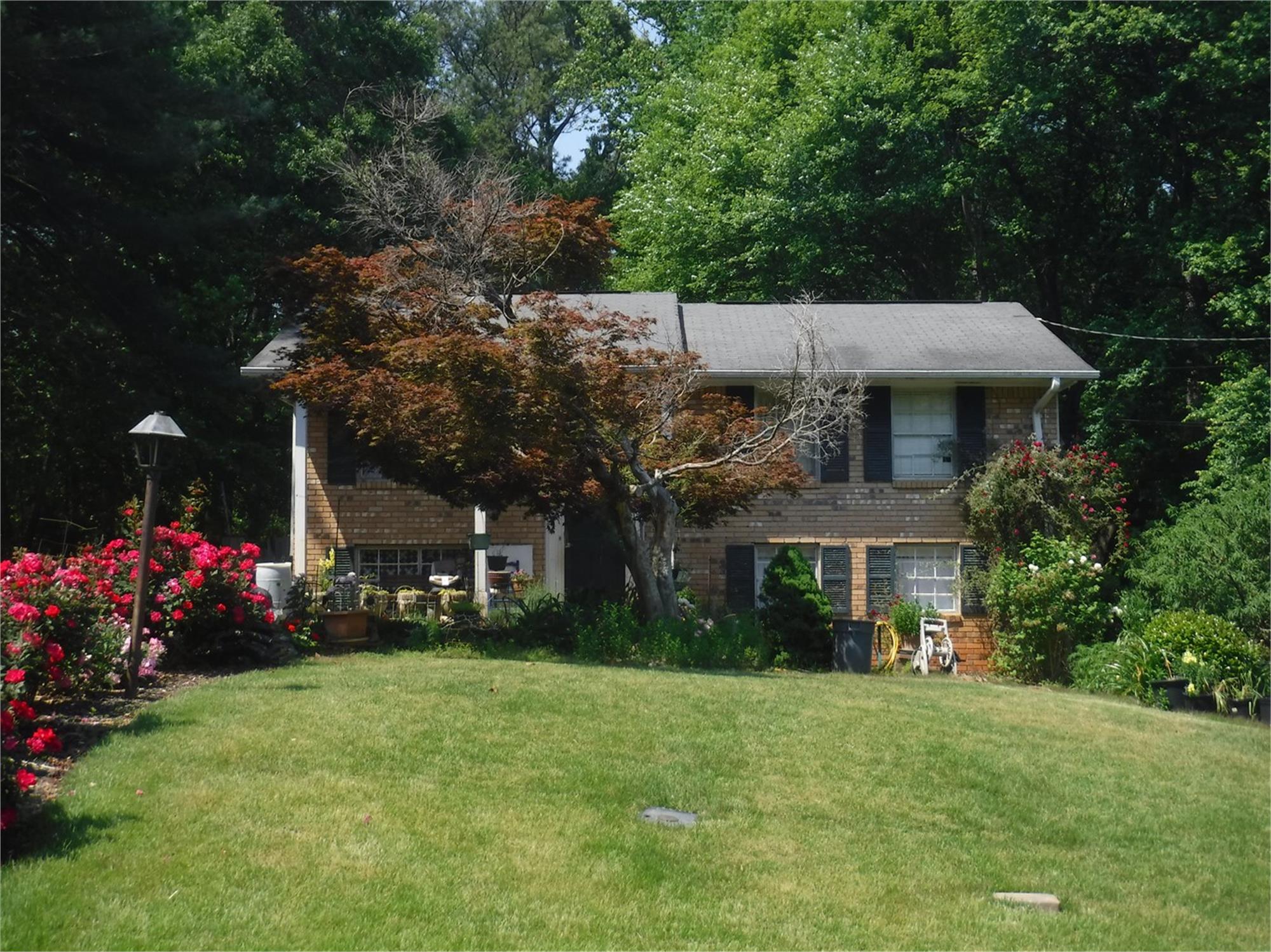 1814 Burfordi Dr Sw, Marietta, GA 30008-5608