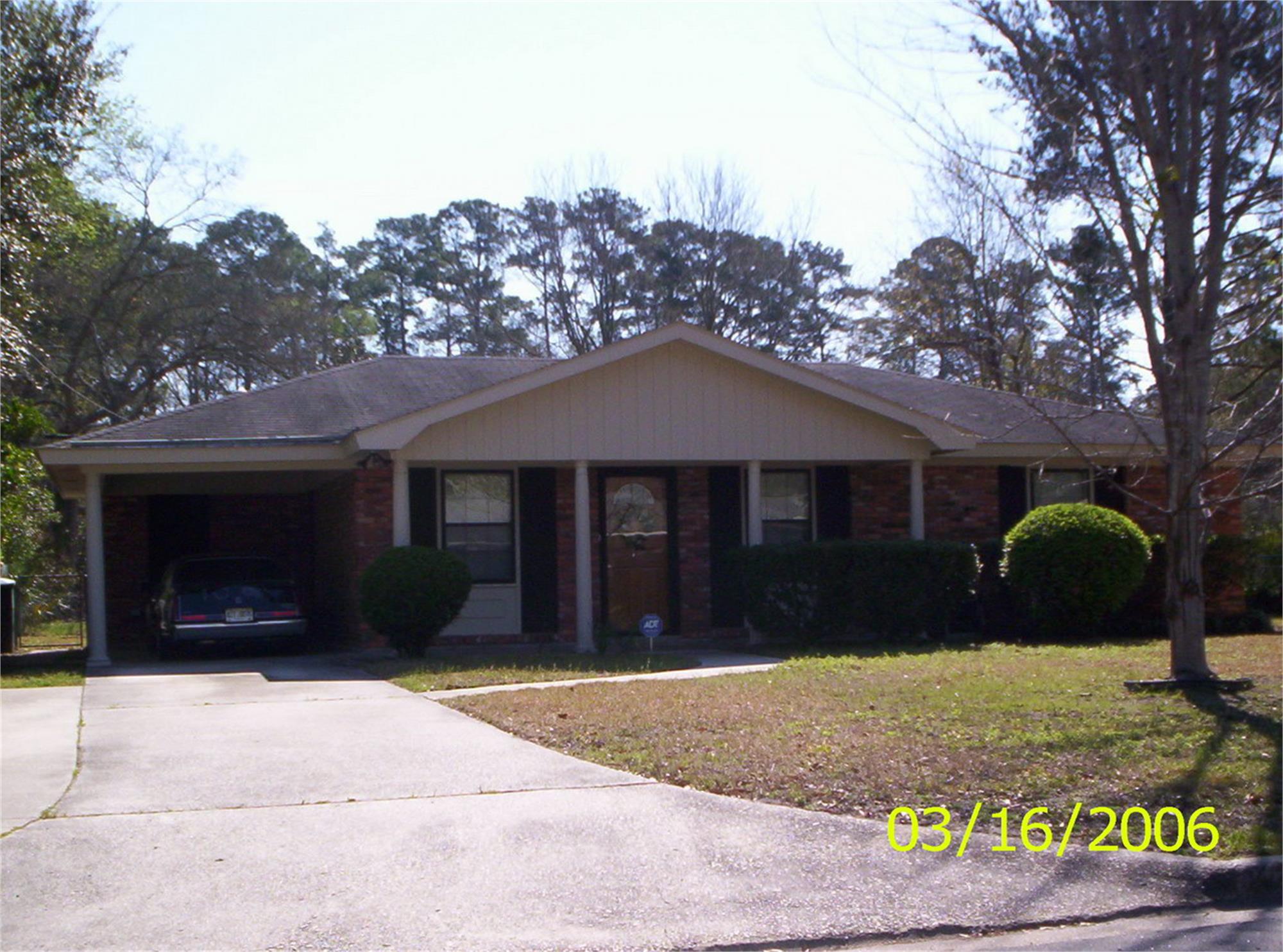 11406 Colleen Dr, Savannah, GA 31419-1802