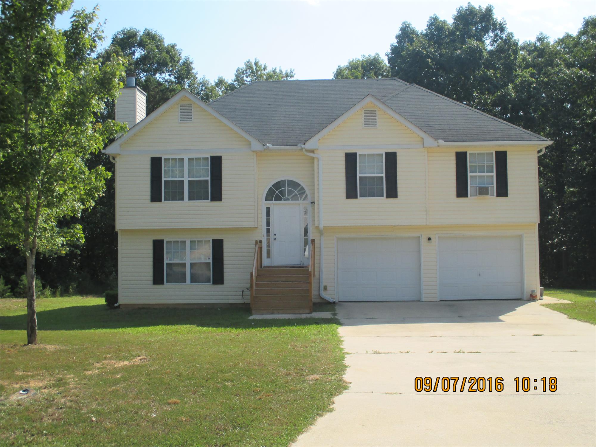 3903 Felicity Ln, Gainesville, GA 30507-8585