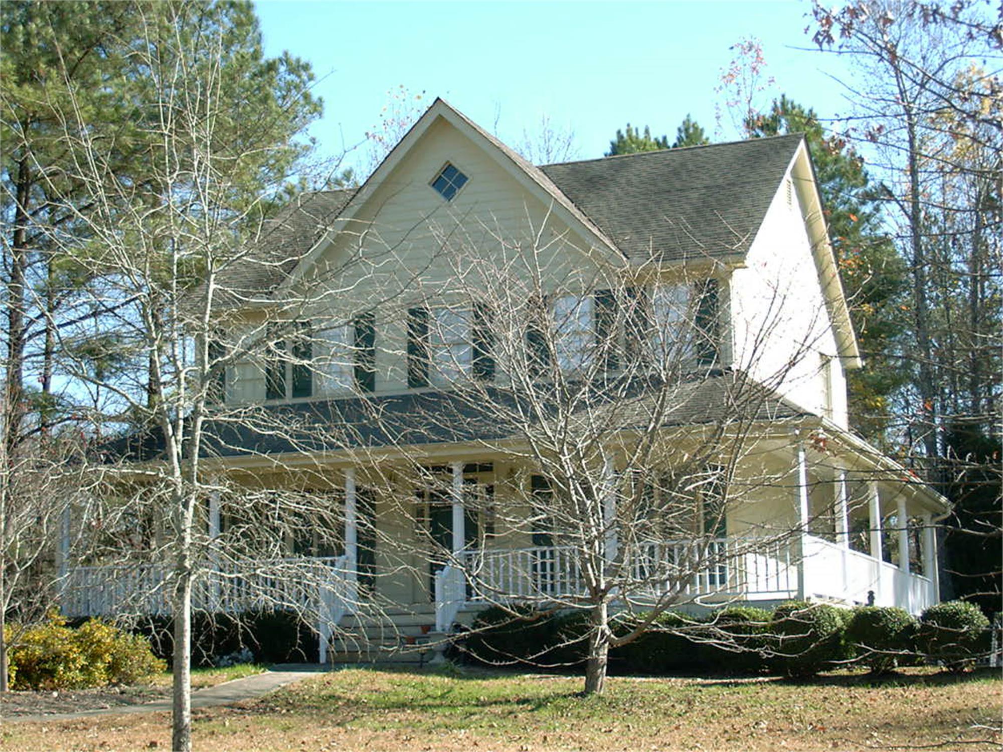 3245 Cove Creek Ln, Cumming, GA 30040-5075