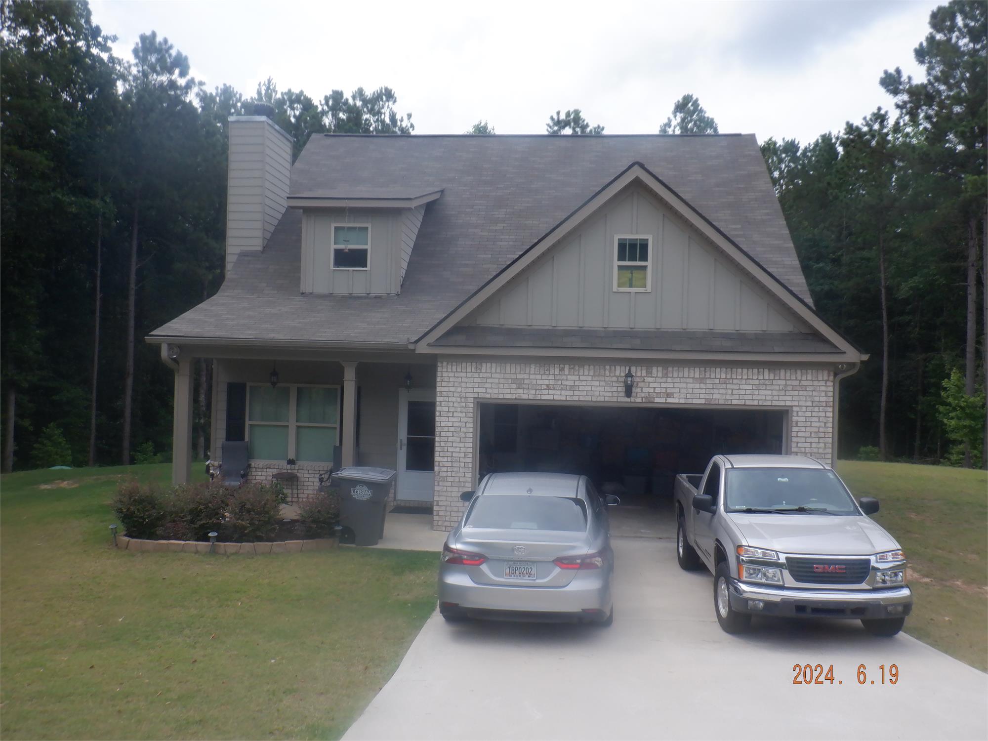 221 Fox Crossing Rd, Griffin, GA 30224-8267