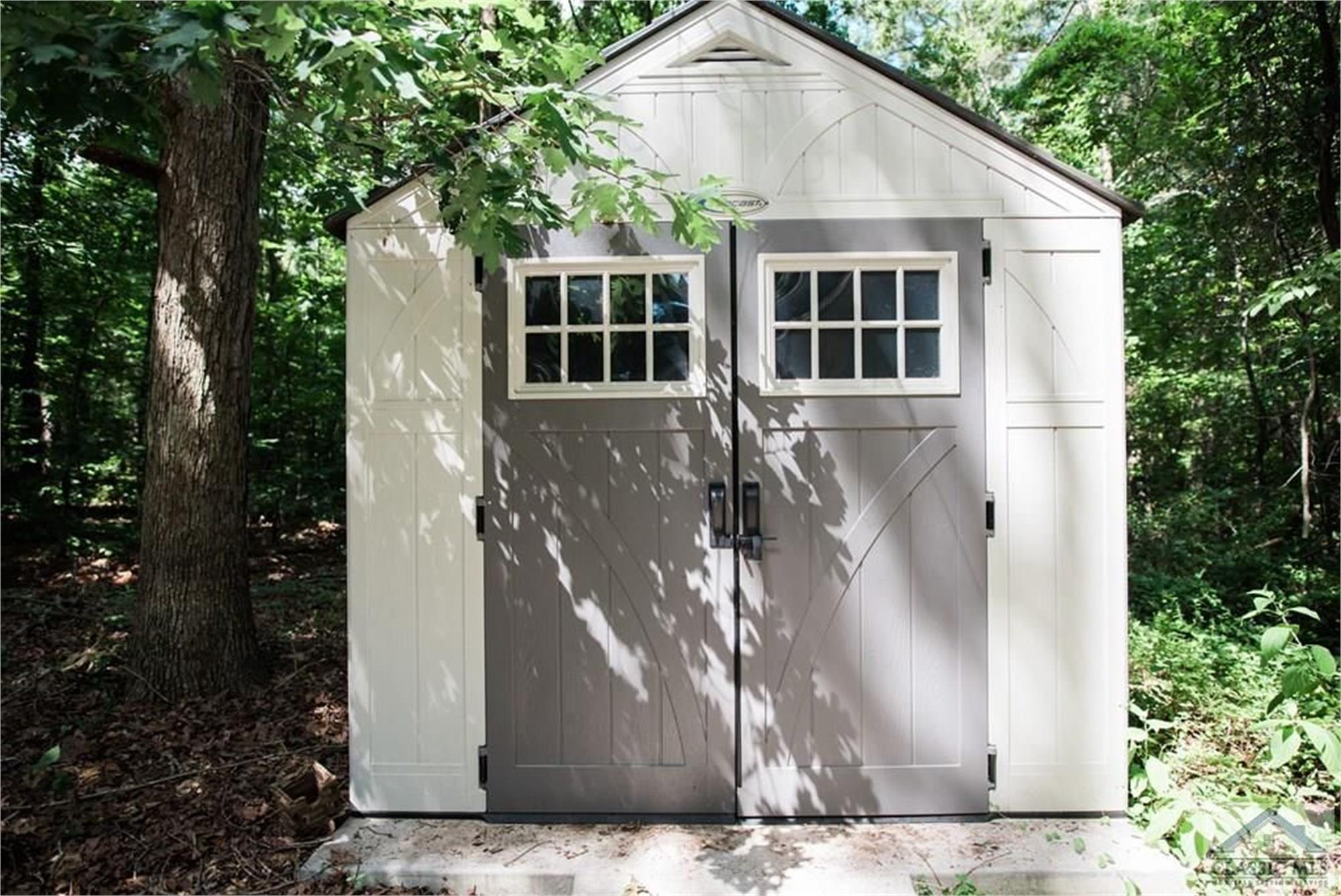 1100 Acorn Ct, Watkinsville, GA 30677-2833