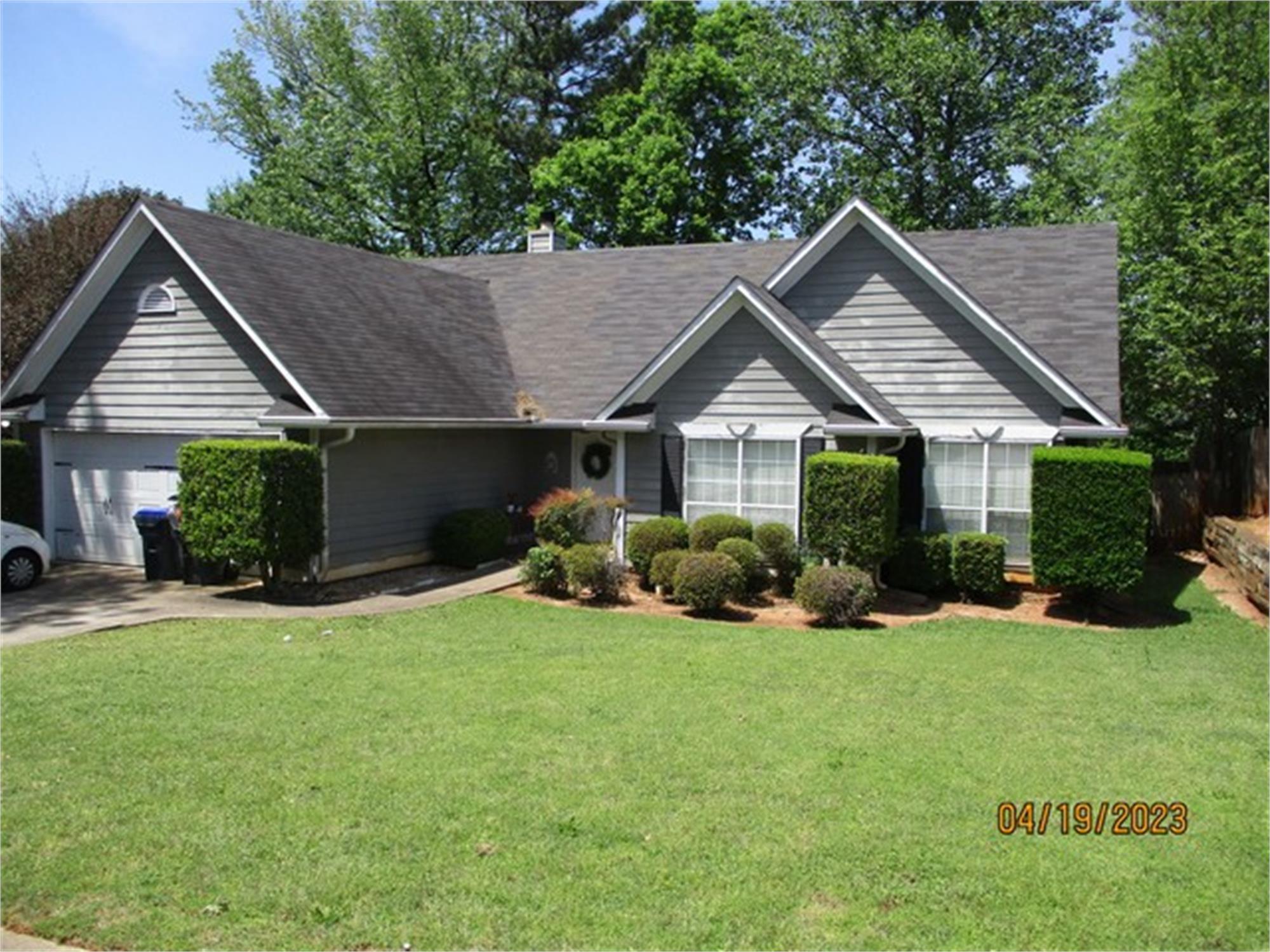 2815 Camelot Woods Dr, Lawrenceville, GA 30044-3550