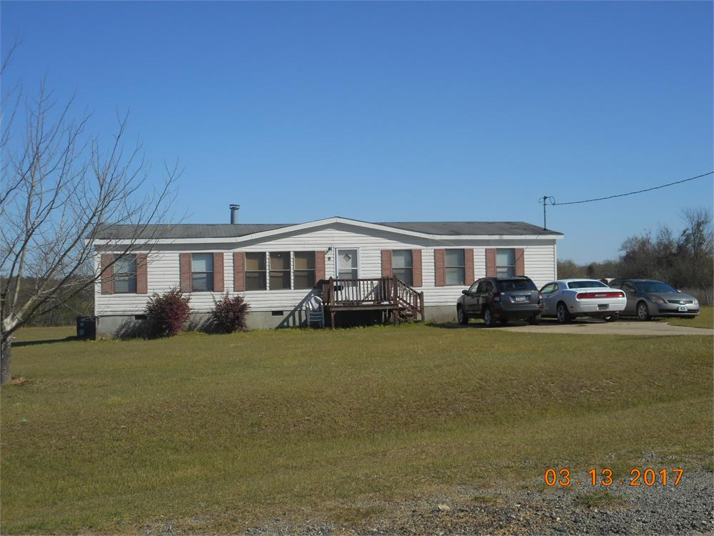 8 Oakmont Dr, Tennille, GA 31089-3274