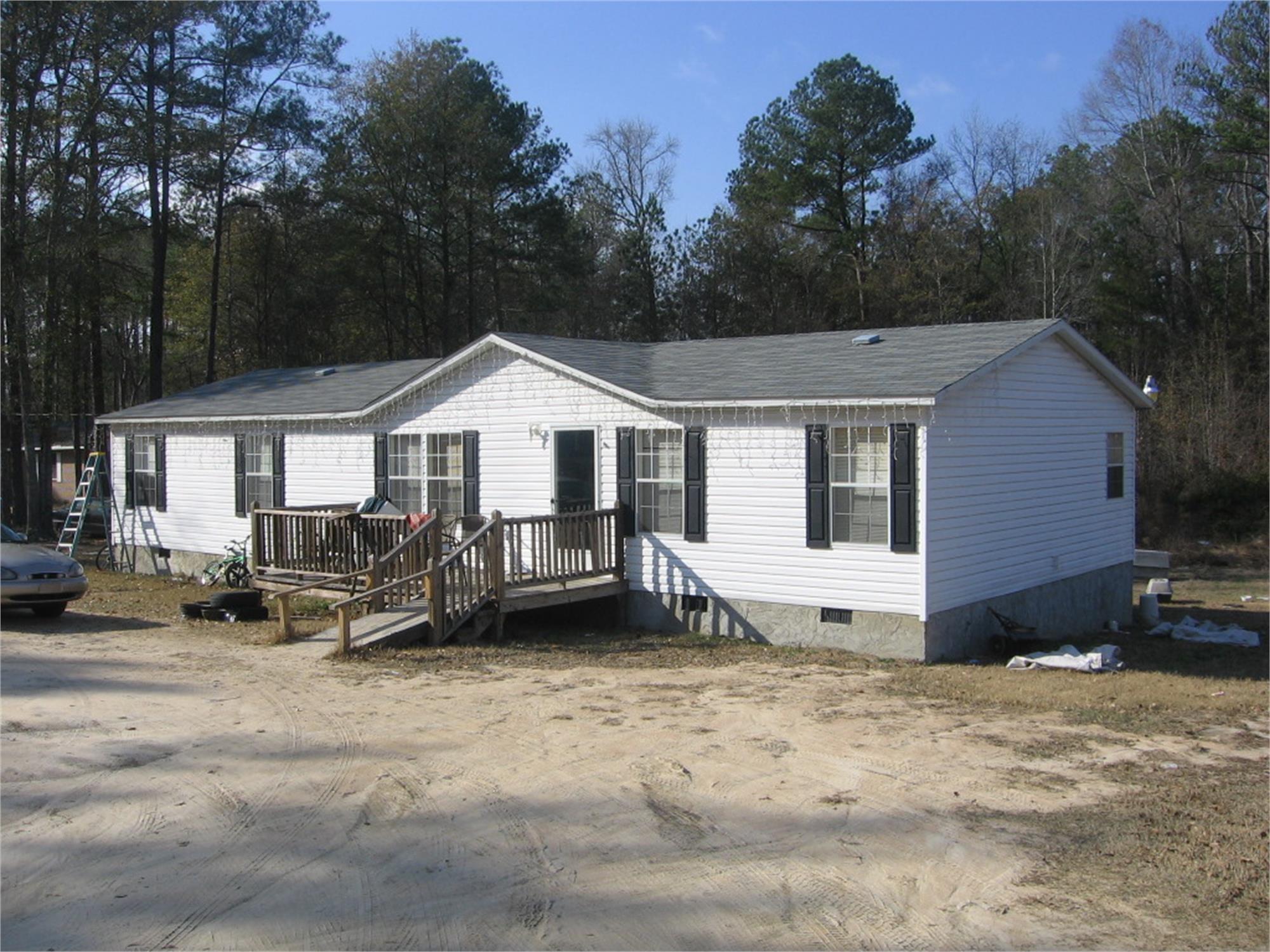 217 Strawberry Ln, Macon, GA 31217-8625