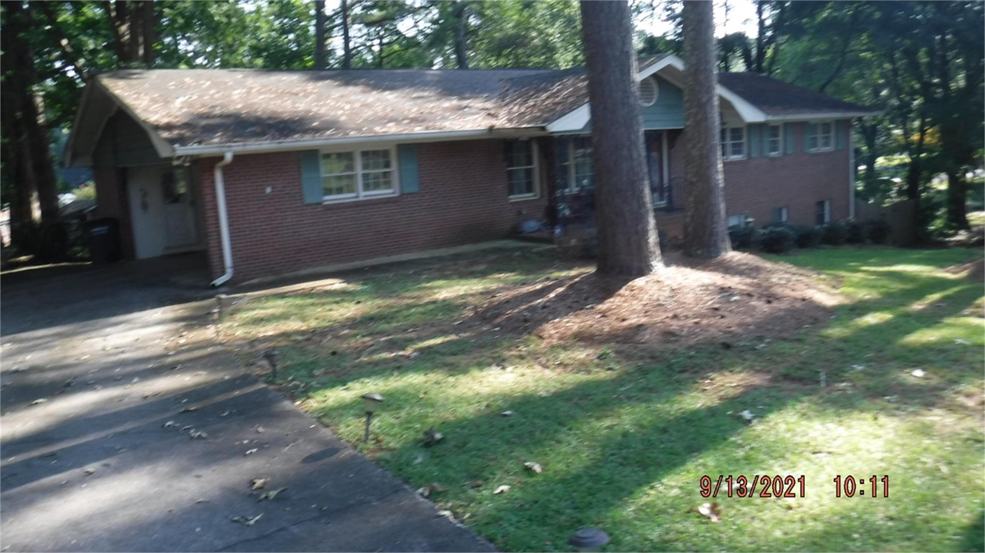 4905 Golden Dr Sw, Mableton, GA 30126-1136