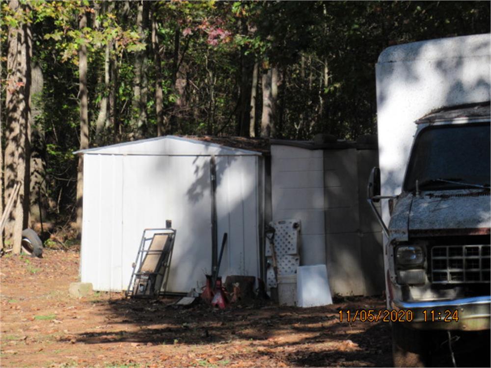 573 Concord Rd, Shady Dale, GA 31085-3313