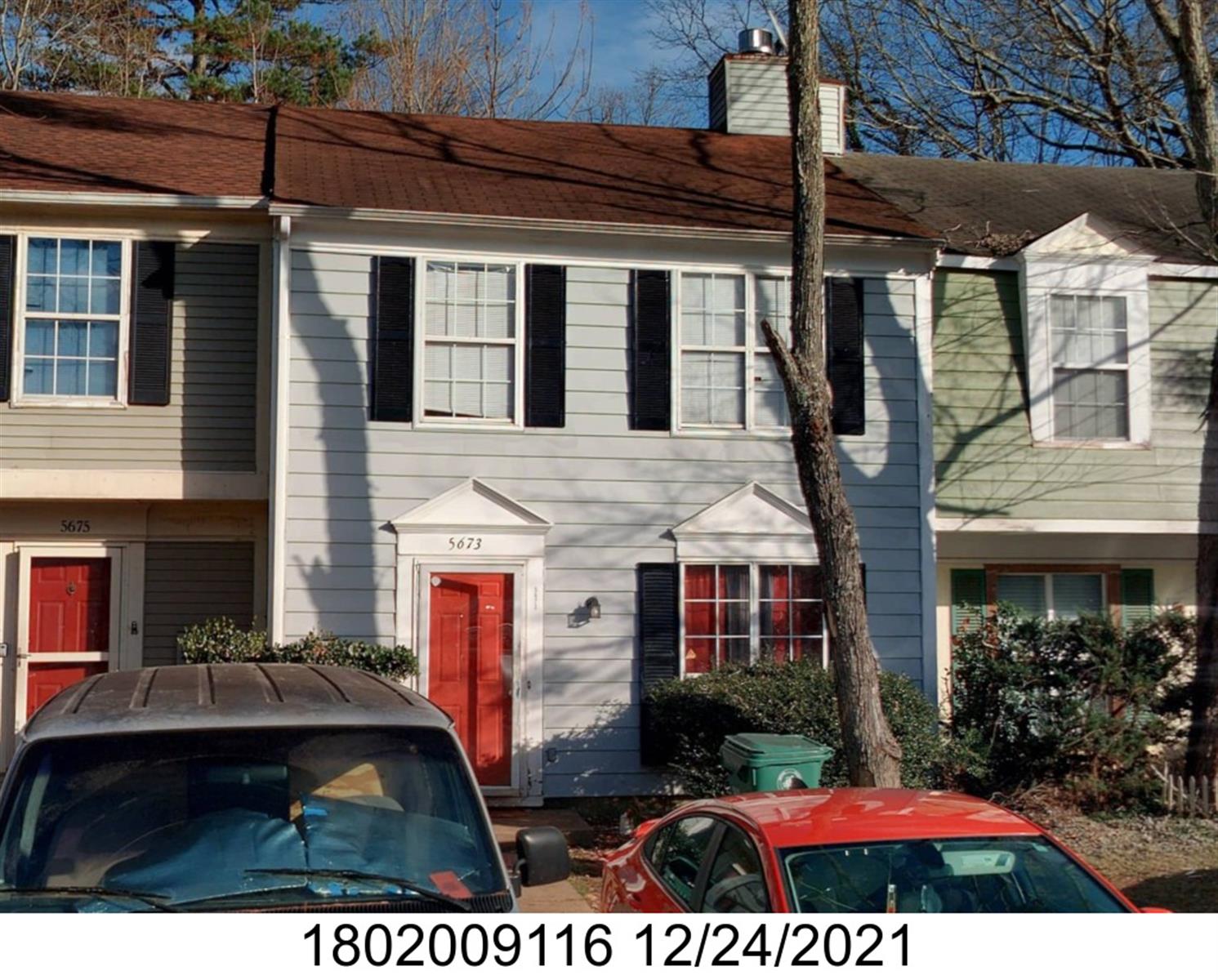 5673 Wells Cir, Stone Mountain, GA 30087-5299