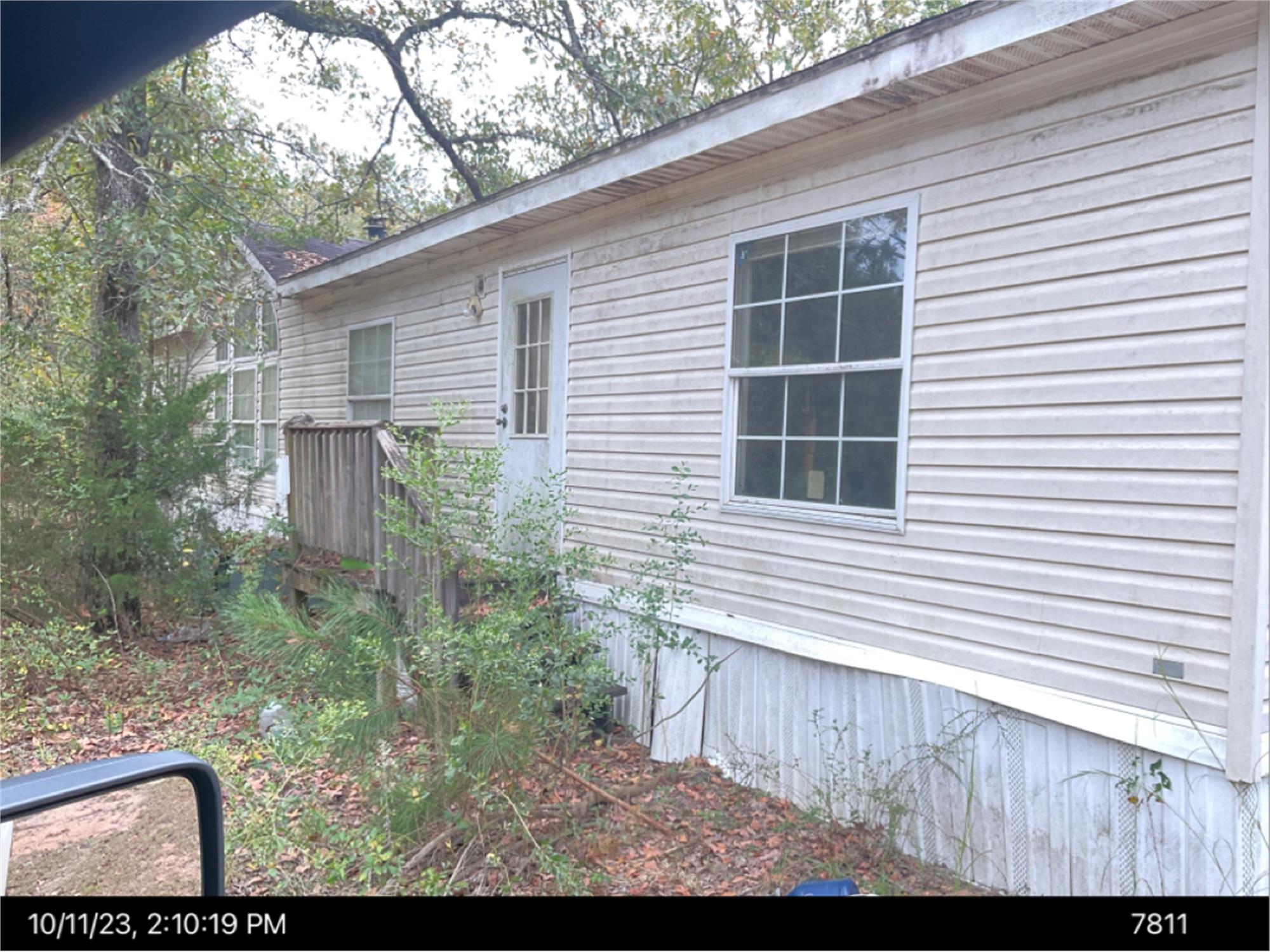 3481 Sandy Point Rd, Lizella, GA 31052-6903