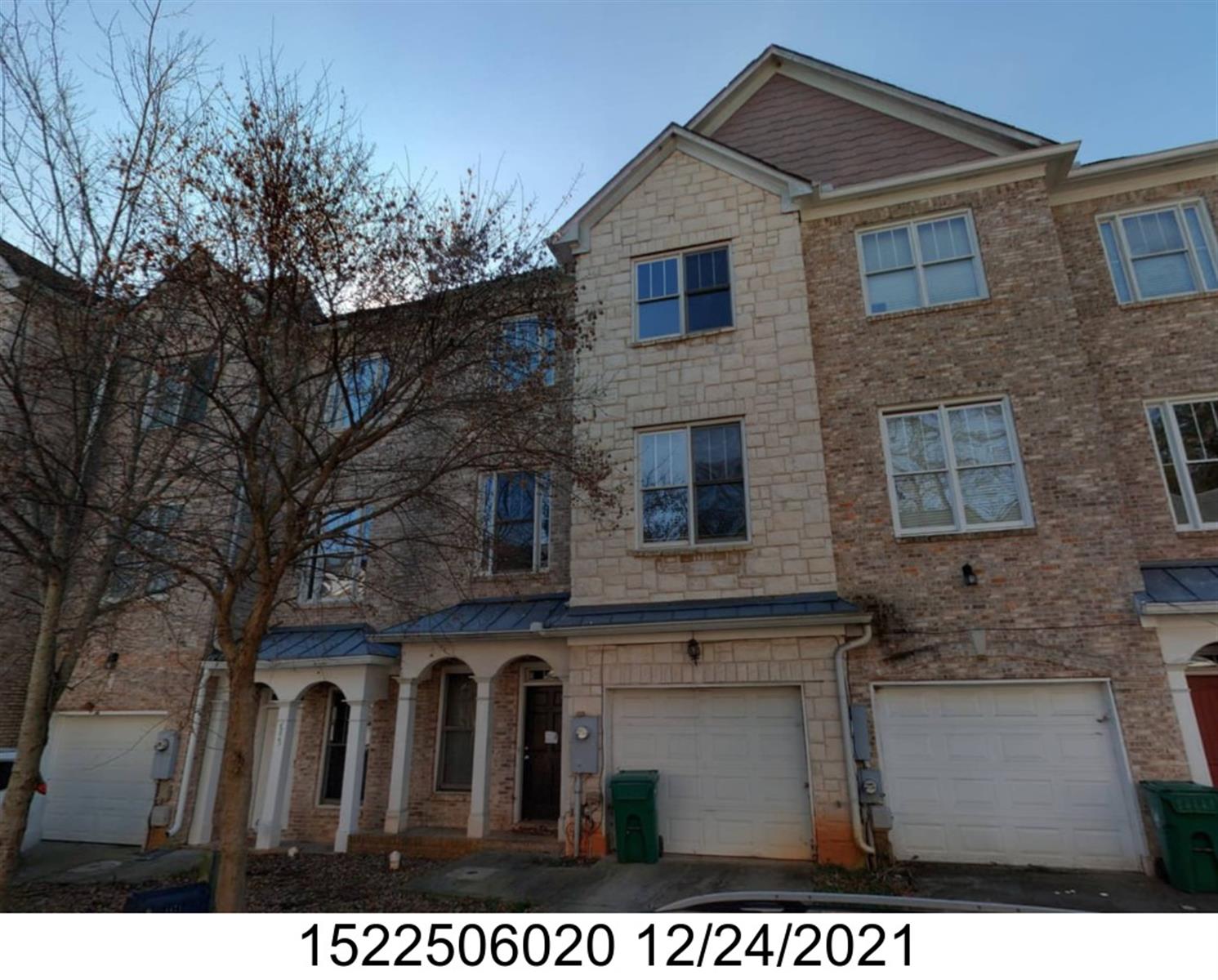 4871 Pinnacle Dr, Stone Mountain, GA 30088-2374