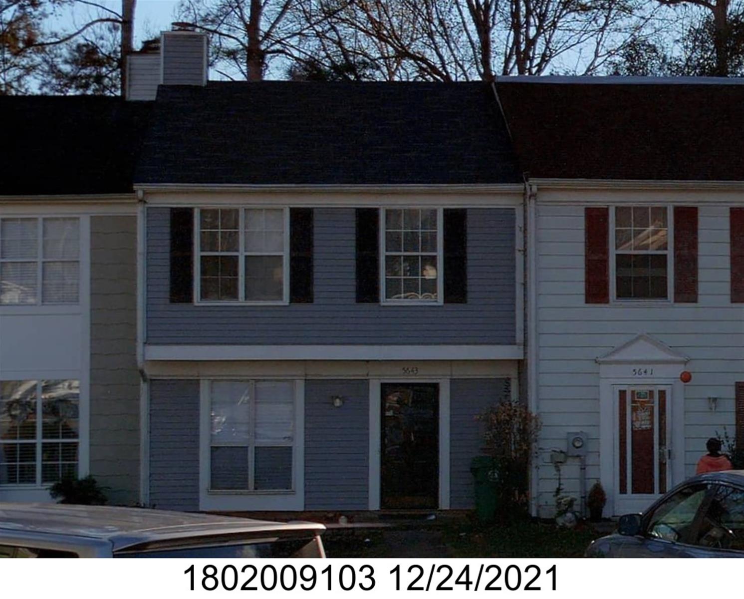 5643 Wells Cir, Stone Mountain, GA 30087-5297