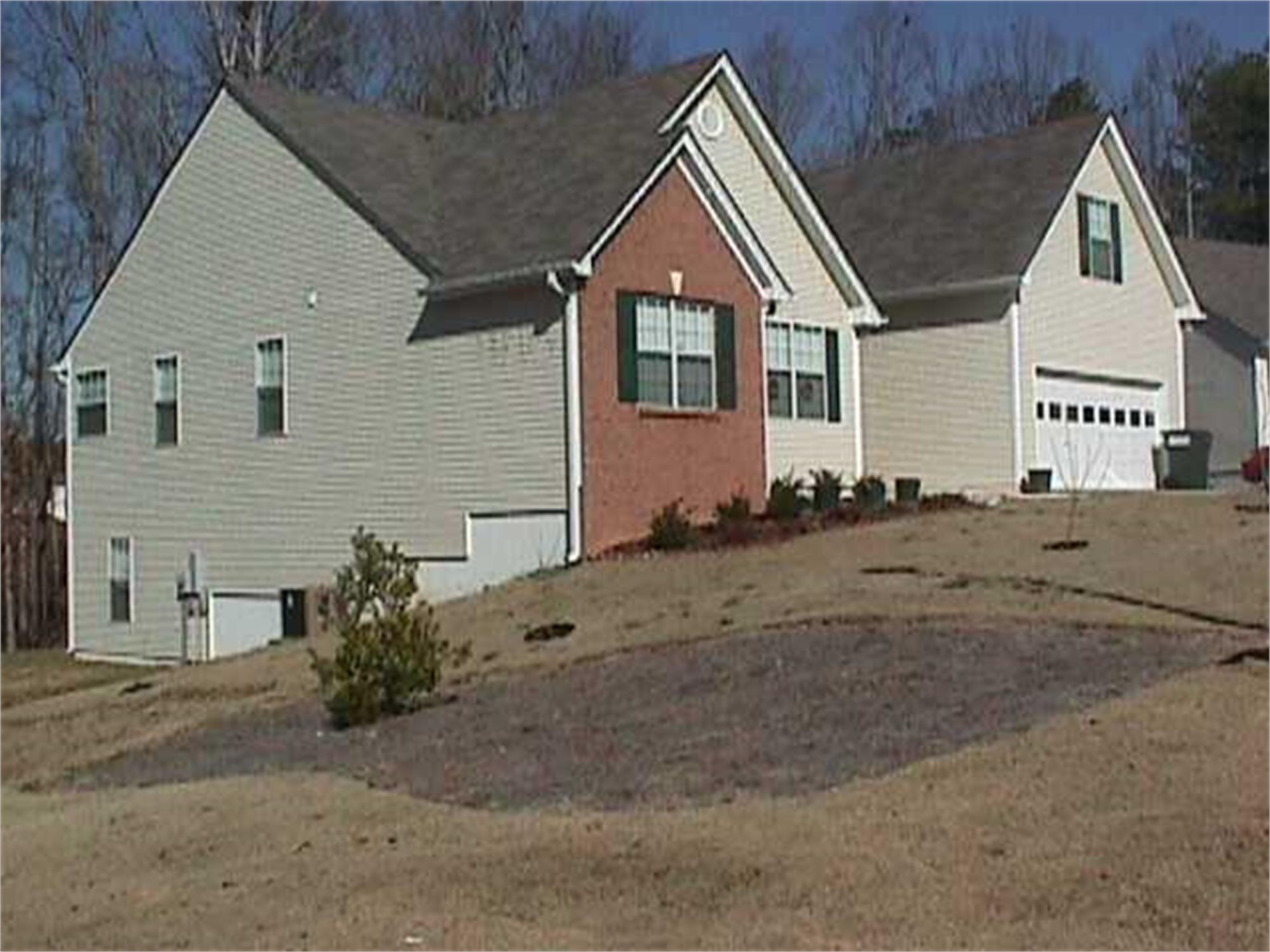 949 Yancey Ct, Loganville, GA 30052-9092