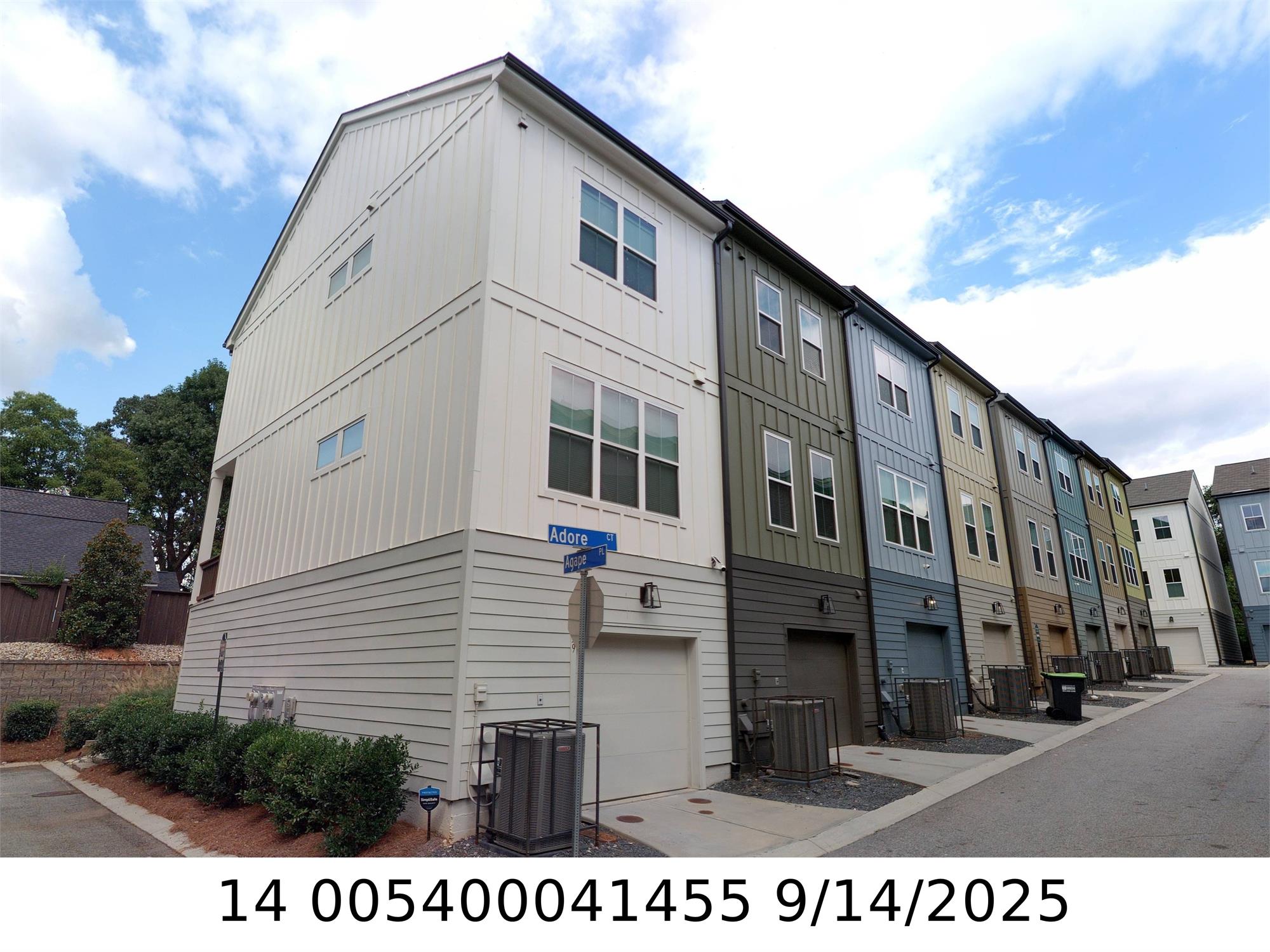 59 Adore Ct, Atlanta, GA 30315