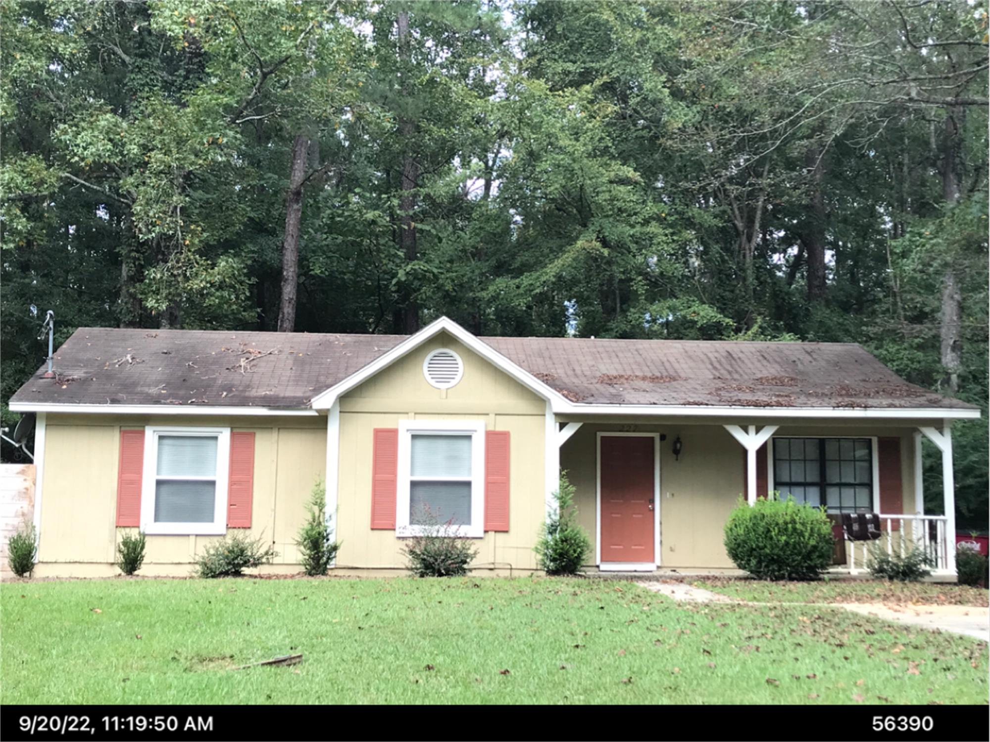 227 Jefferson Park Dr, Macon, GA 31220-2609