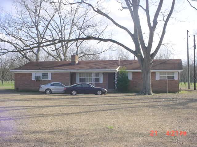 980 Johnson St, Ray City, GA 31645-8119
