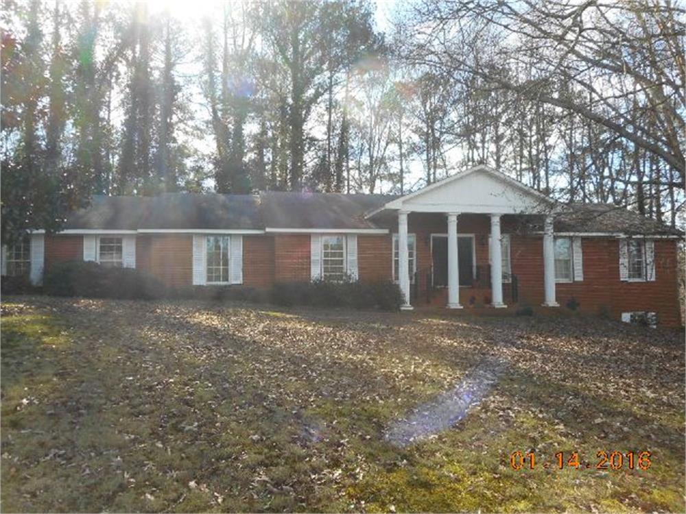 420 Linda Ln, Carrollton, GA 30117-7401