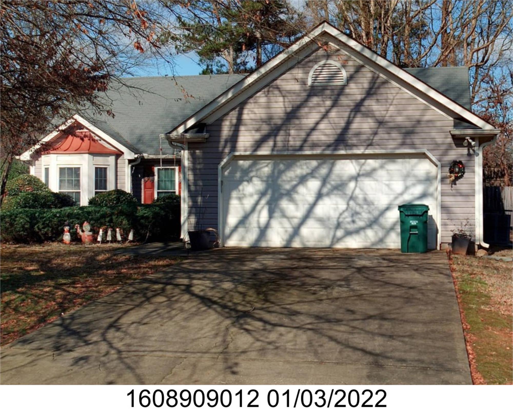 2435 Hillvale Cir, Lithonia, GA 30058-1817