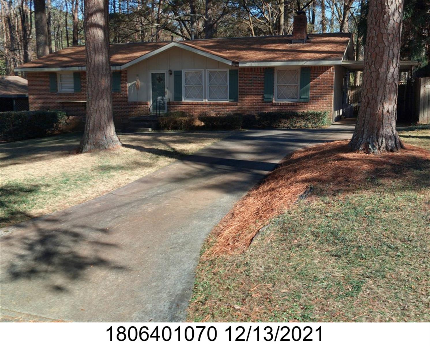 2852 Fantasy Ln, Decatur, GA 30033-5829