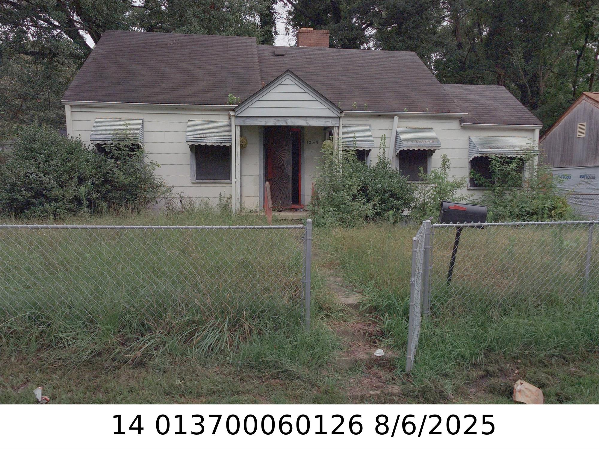 1289 Campbellton Rd Sw, Atlanta, GA 30310-4054