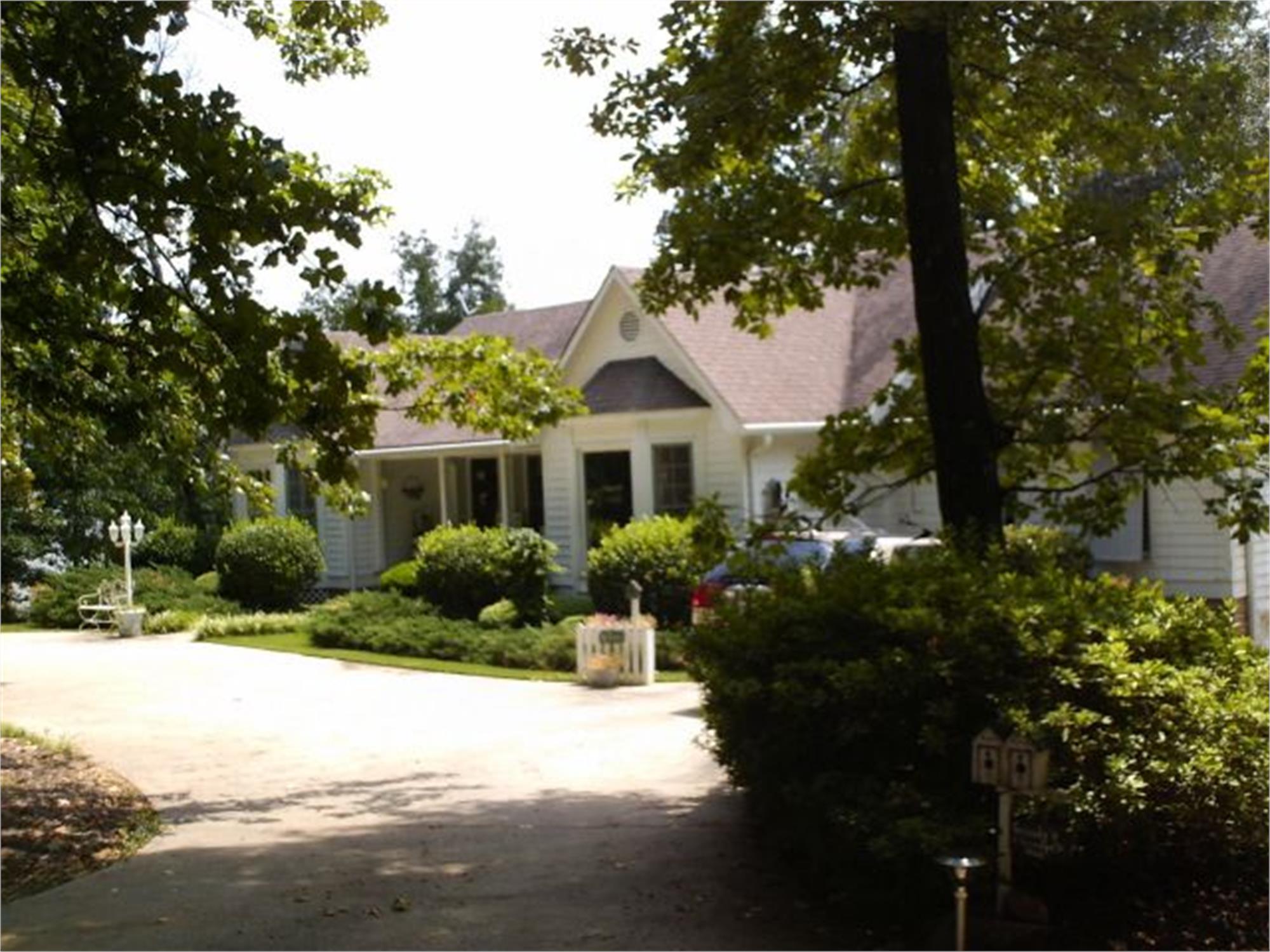 610 Mountain Ridge Dr, Manchester, GA 31816-2131