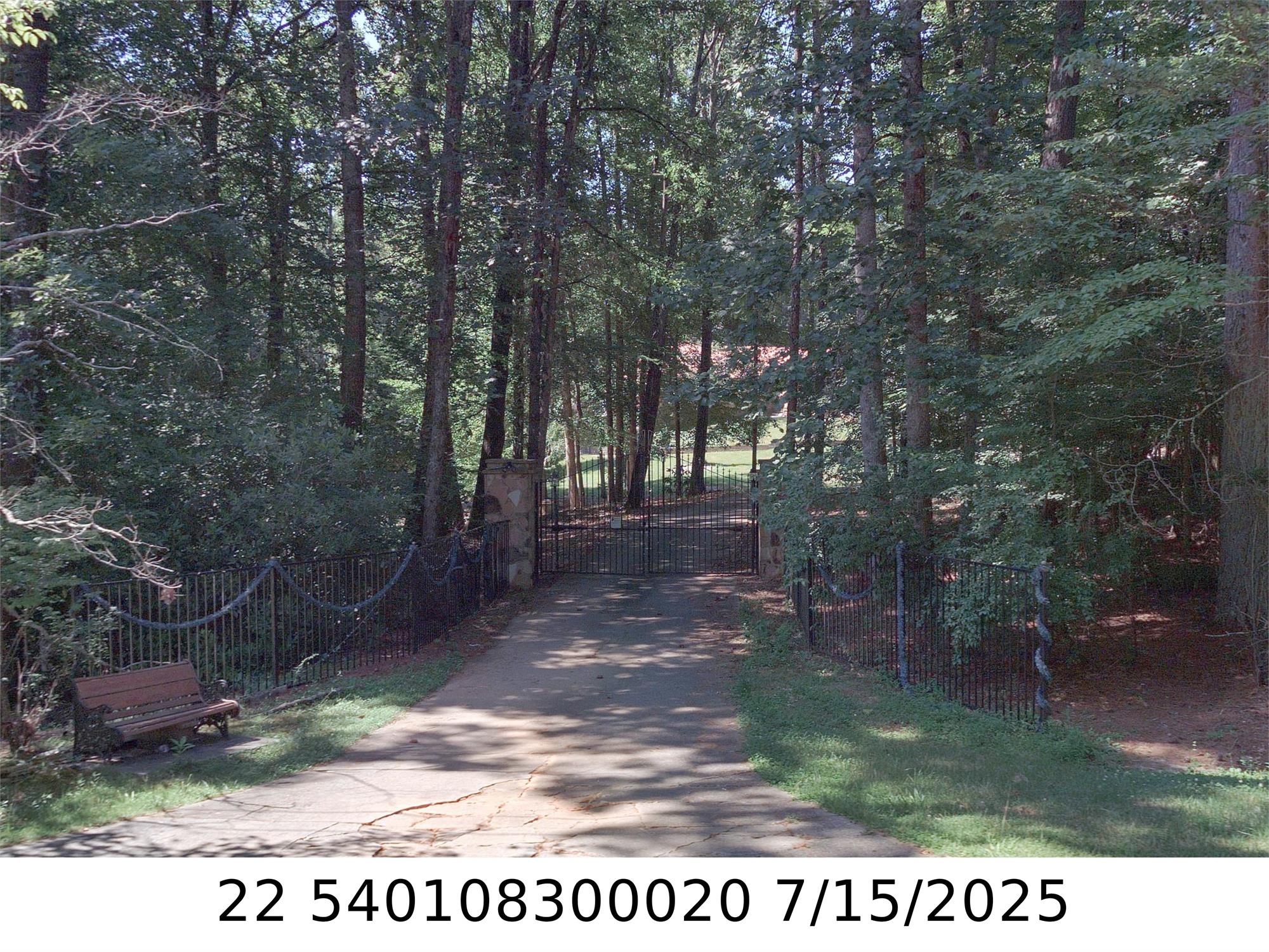 3320 Cedar Farms Ct, Alpharetta, GA 30004-3221