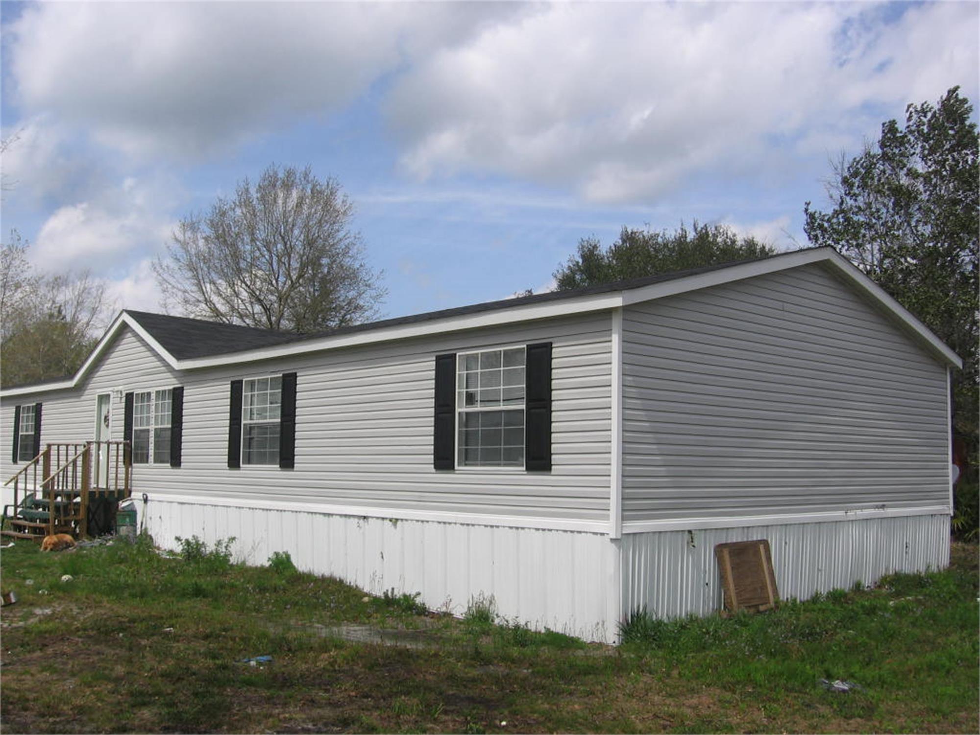 121 Little Dusty Trl, Hortense, GA 31543-3956