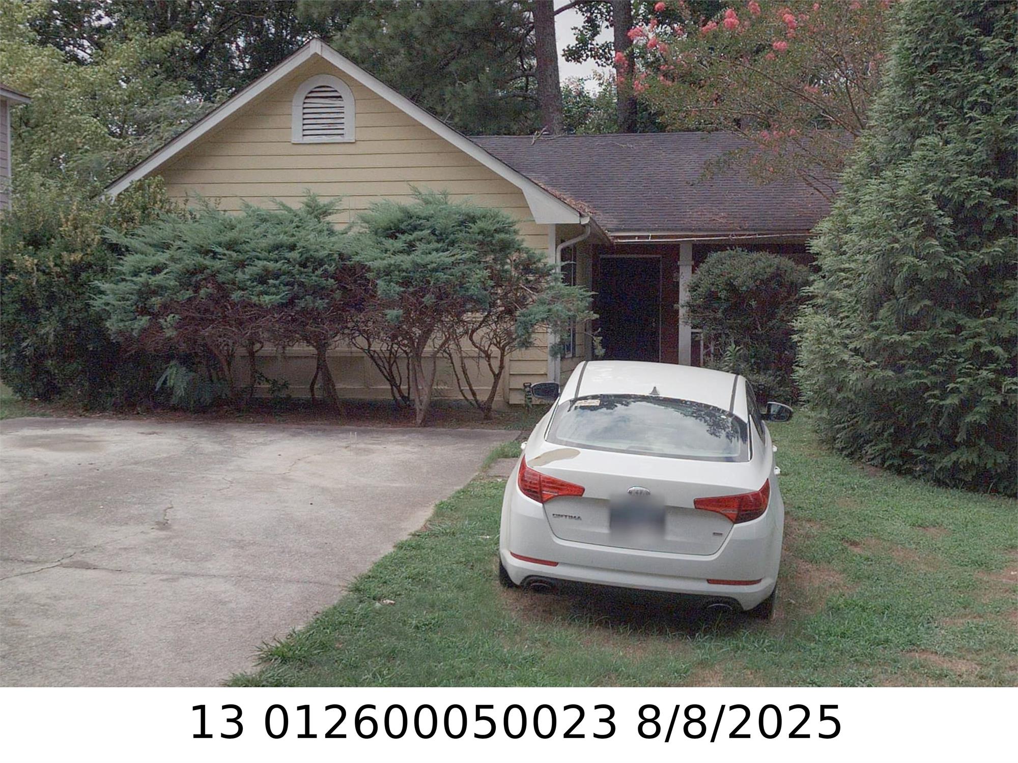 6215 Hemperly Rd, Atlanta, GA 30349-4869