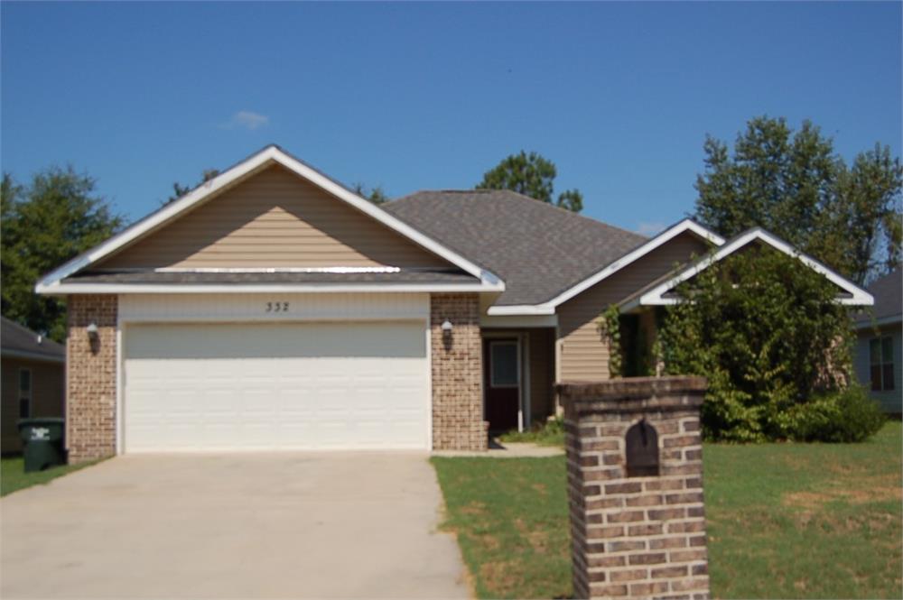 332 Hidden Creek Cir, Warner Robins, GA 31088-9206