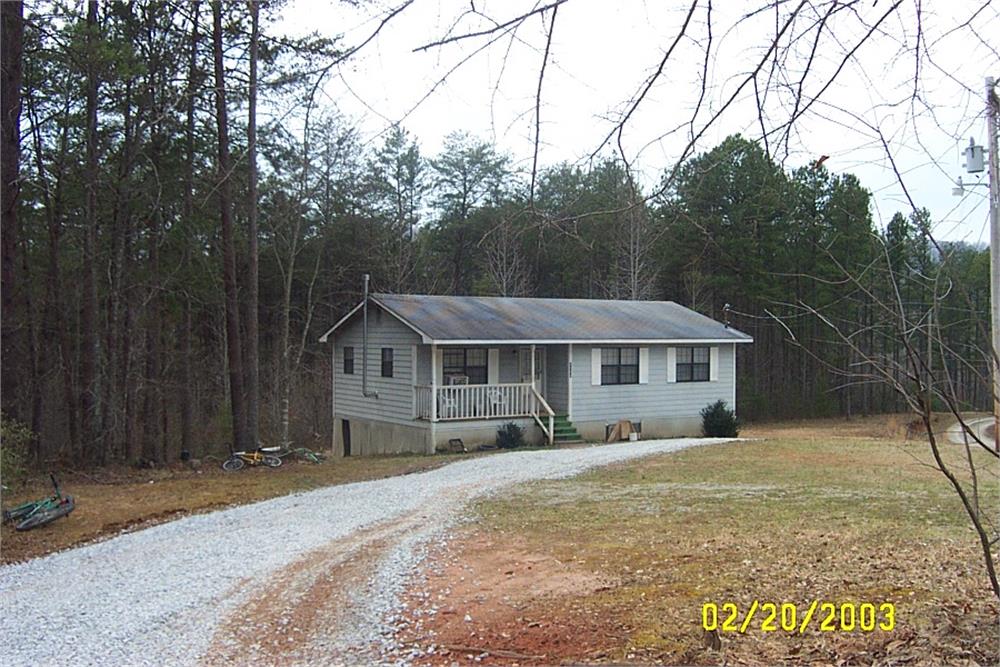 53 Barbara Dr, Toccoa, GA 30577-8467